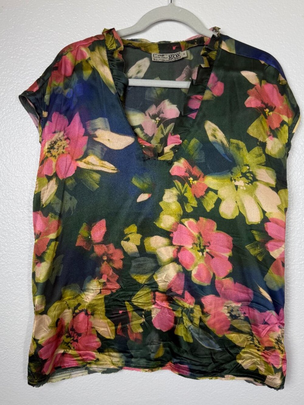 Go Silk Floral Ruffle Top Sz M Tahitian Floral Boxy Flowy Office Casual Chic EUC